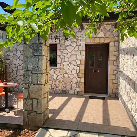 Vila Dimitra *
